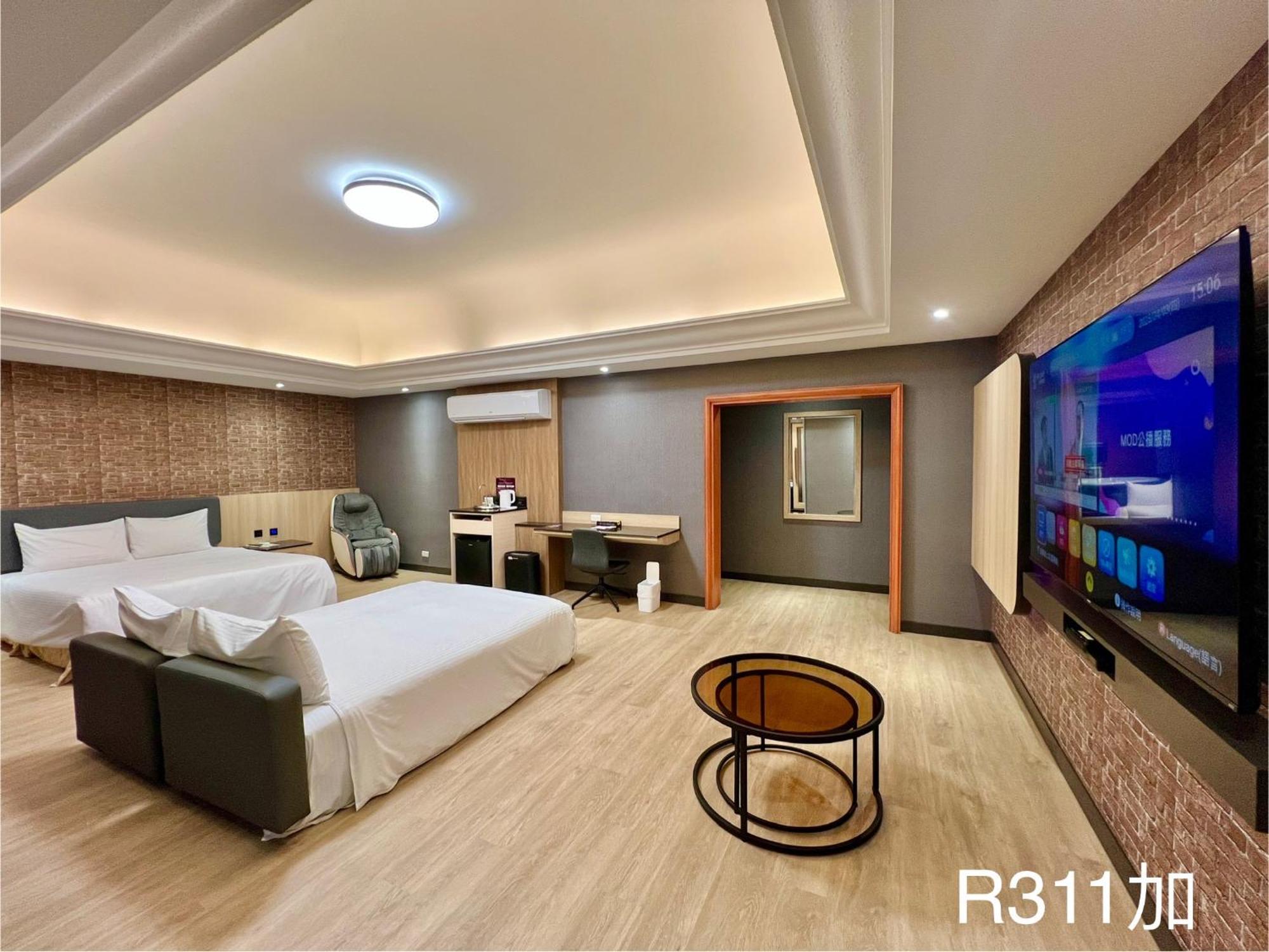 Holiday Motel Tainan Dış mekan fotoğraf